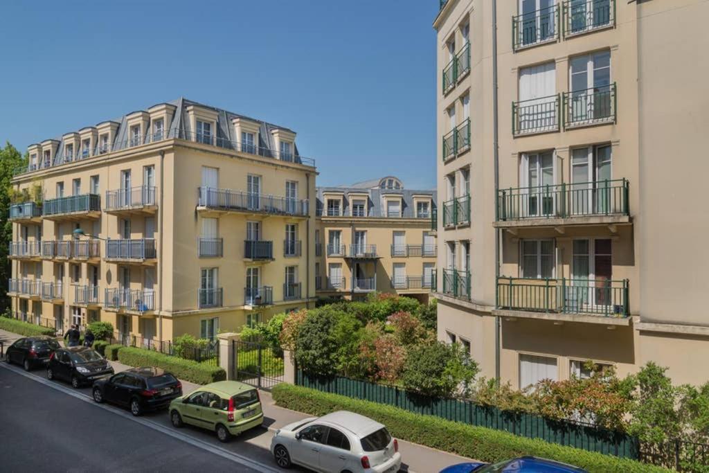 Lovely Apartment Close To A Big Shopping Mall Serris Kültér fotó
